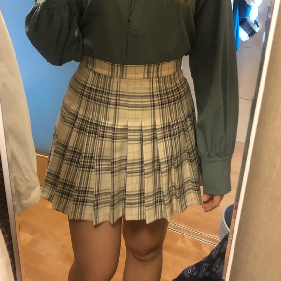 Zara Plaid Pleated Mini Skirt - Picture 1 of 4